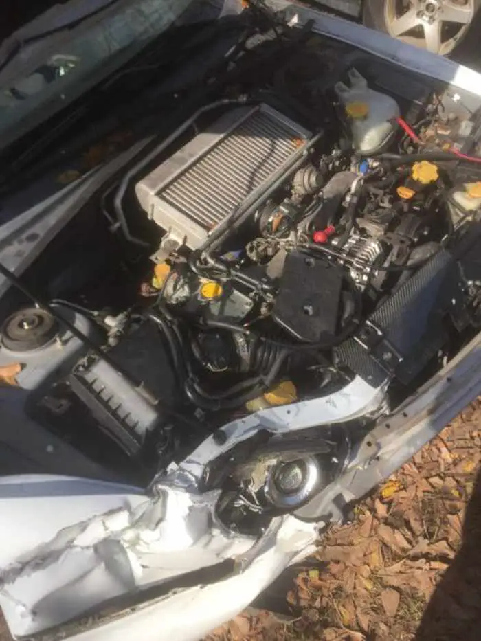 This Guy Turned His Smashed Car's Engine Into An Epic Coffee Table -02