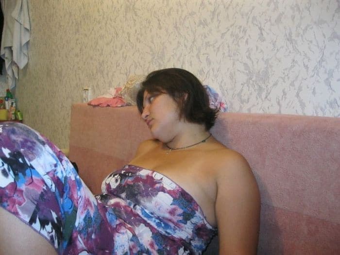 30 Funny Pictures of Russian Girls Who Failed to Look Hot -20