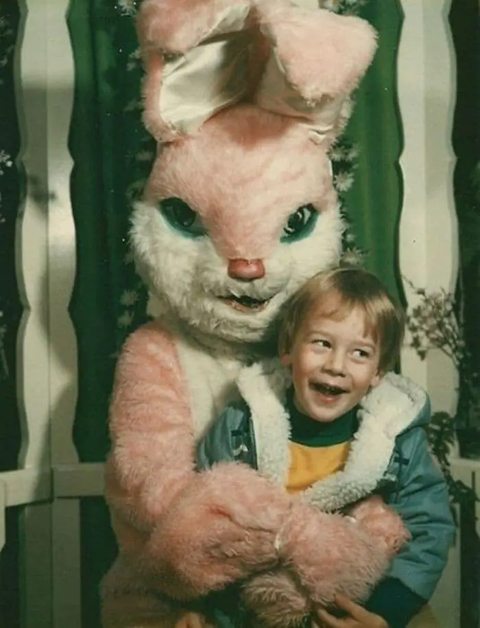 20 Creepy Vintage Easter Bunny Pics Guaranteed To Make You Say WTF -04