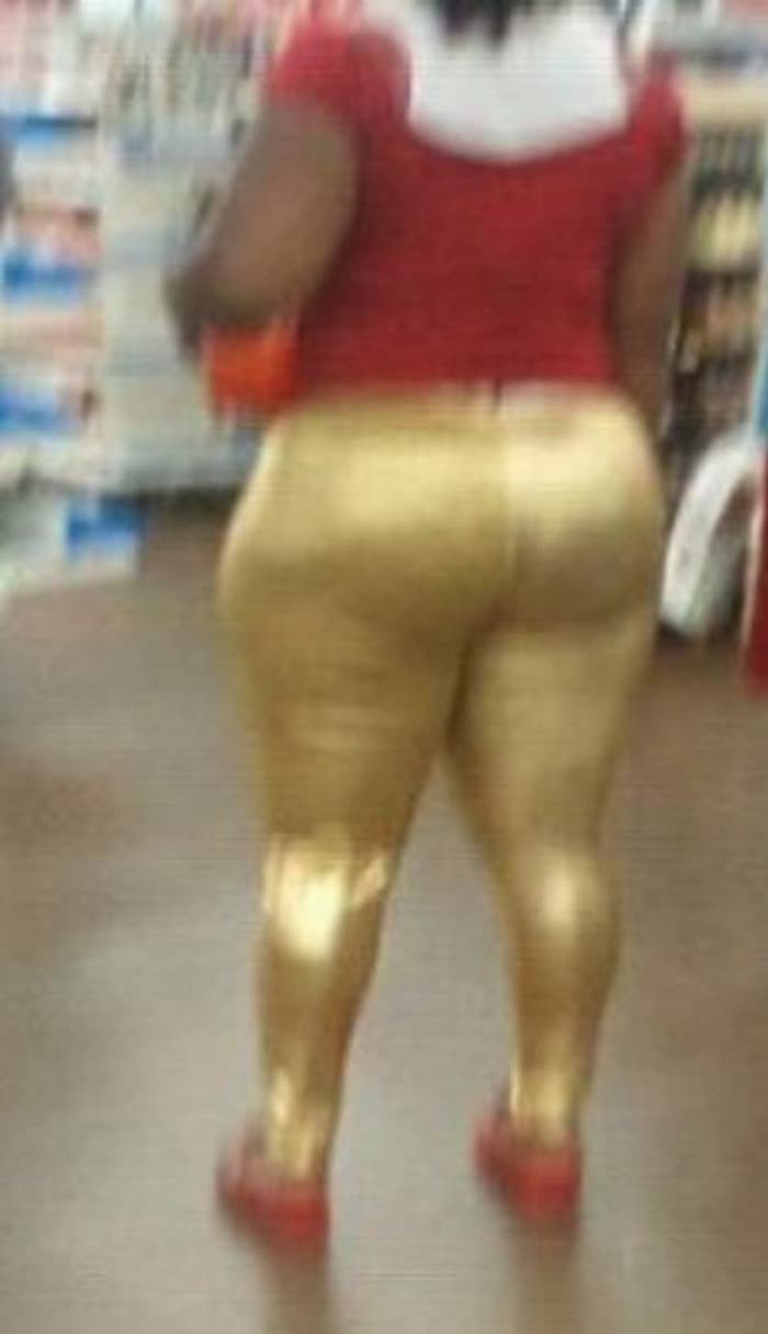 The 24 Weird People of Walmart That Are on Another Level -01