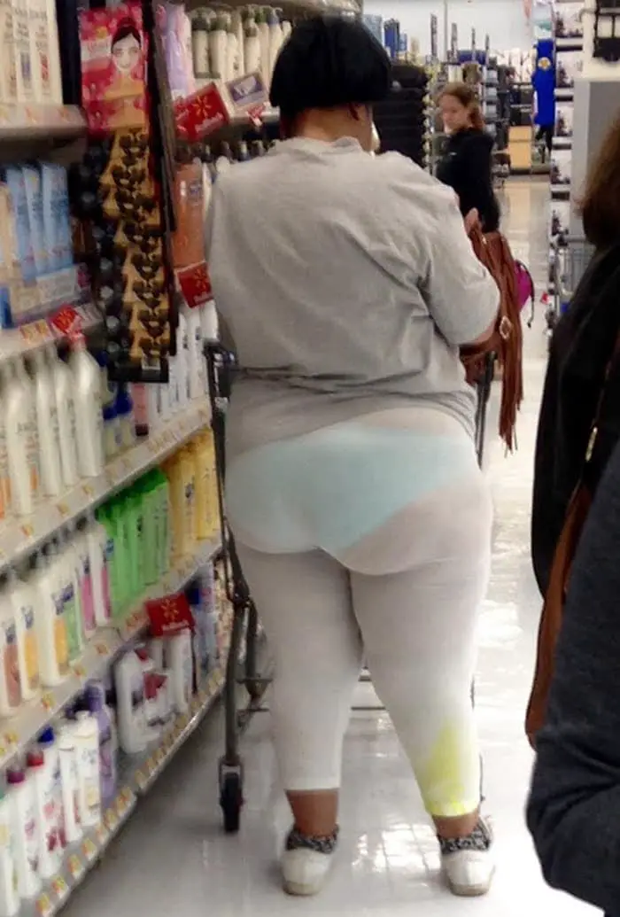 The 24 Weird People of Walmart That Are on Another Level -16