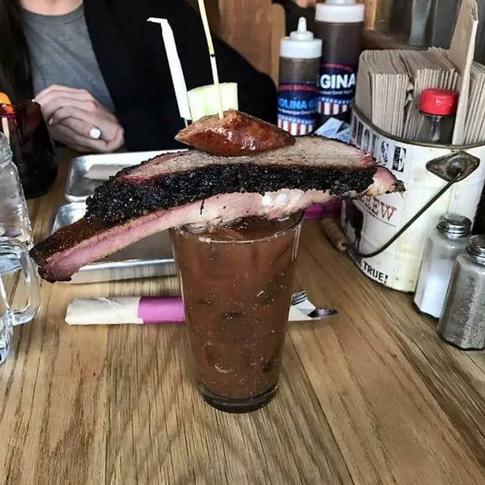30 Funny Pictures of Serving of Dishes in Restaurants Will Blow Your Mind -13