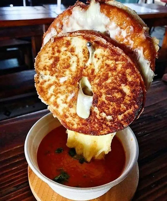 30 Funny Pictures of Serving of Dishes in Restaurants Will Blow Your Mind -19