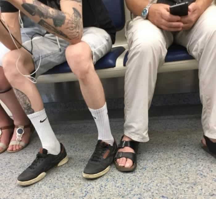 The Weirdest People Ever Found Riding On The Subway -22
