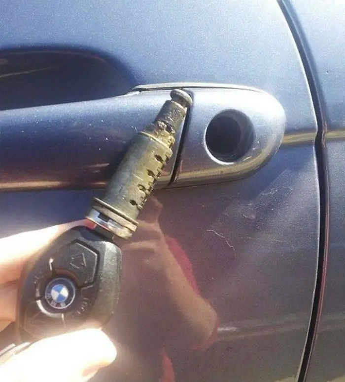 30+ People Who Are Having A Really Bad Day Than You-24