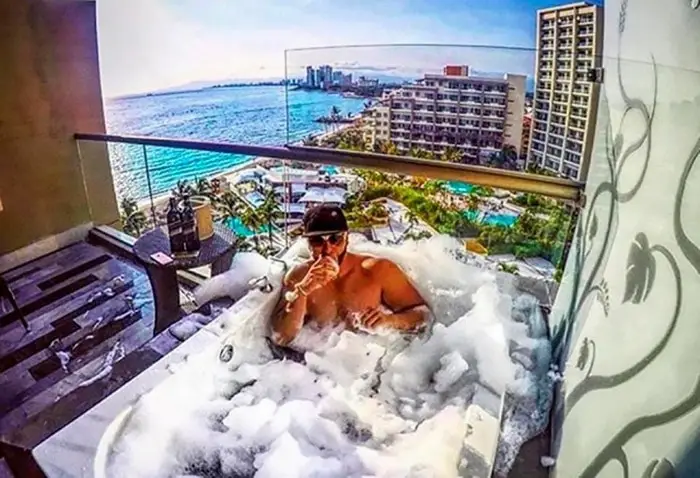 25 Rich Kids Of Mexico Show Off Their Luxurious Lives Online-08