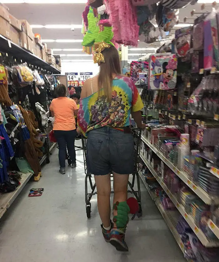 48 People Of Walmart That Will Make You LOL-45