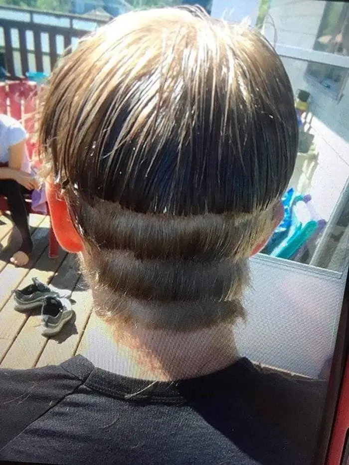 65+ Funniest Haircuts That Will Make You Cringe-53